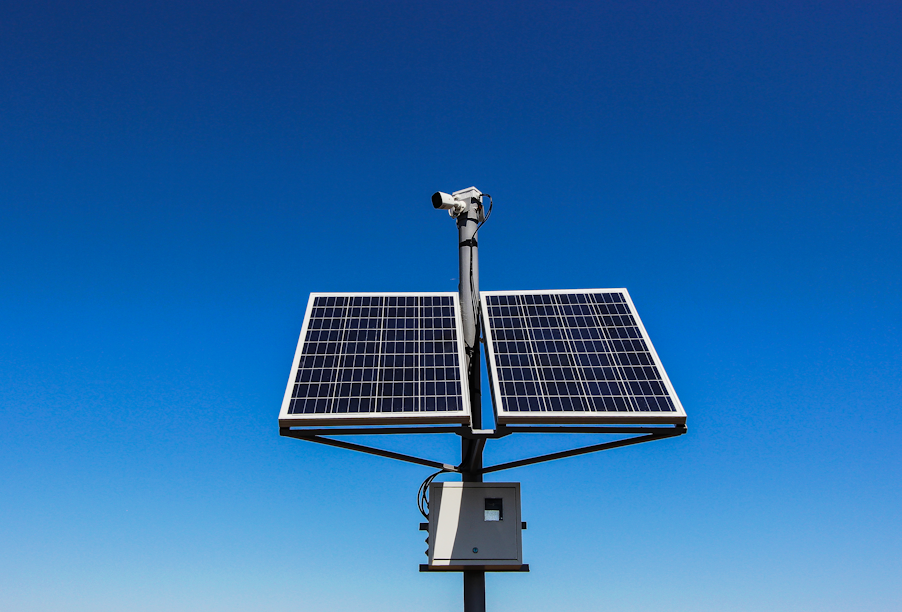В Югре установлены комплексы фотовидеофиксации нарушений ПДД, работающие на солнечных батареях